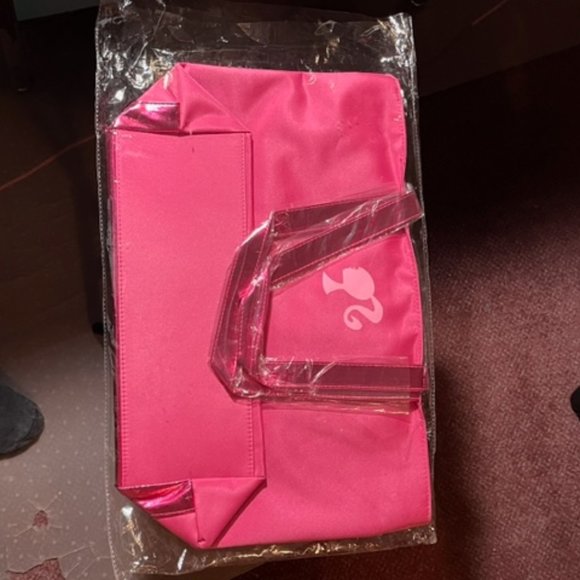 2 Women's Totes - Picture 4 of 4